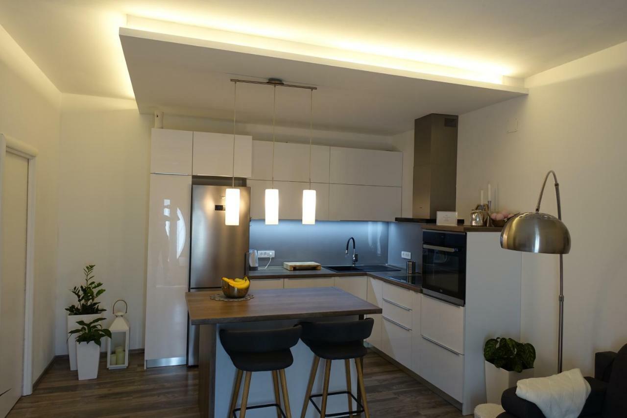Apartman Maja Bol Zewnętrze zdjęcie