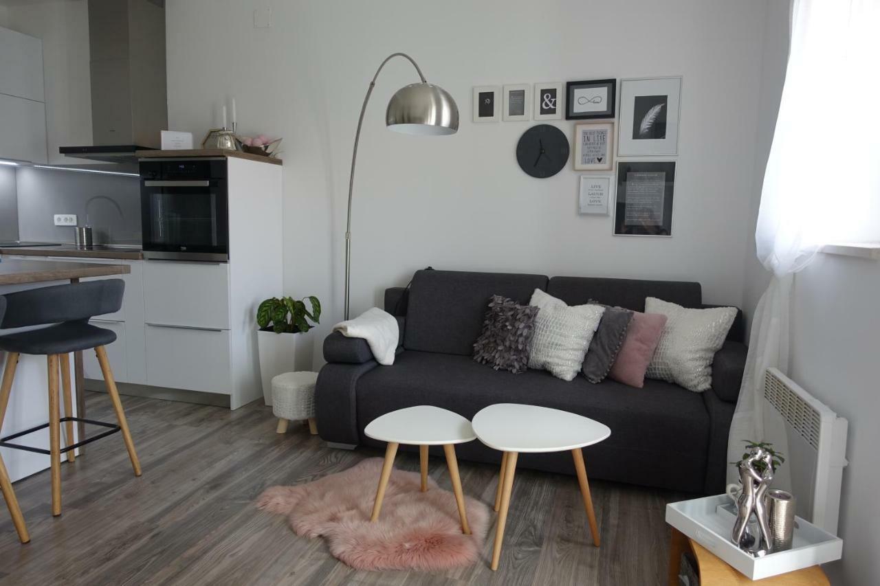 Apartman Maja Bol Zewnętrze zdjęcie
